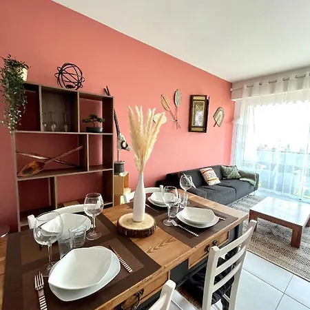 Apartment 2 Bedrooms - Sea View Nice