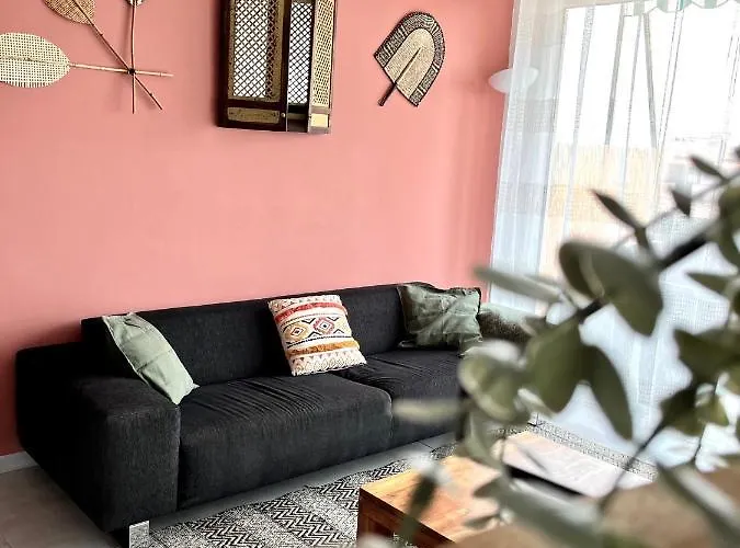2 Bedrooms - Sea View Nizza
